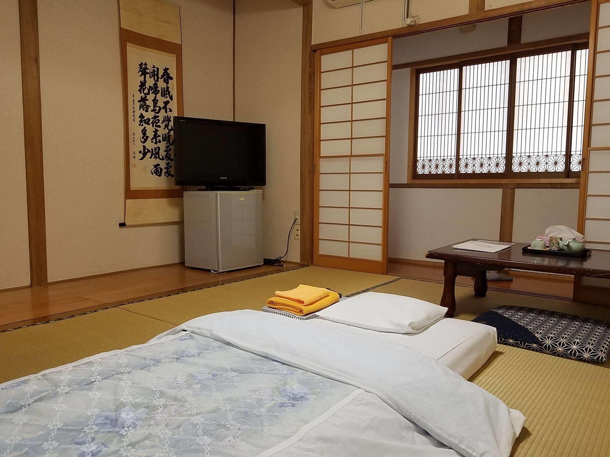 Ryokan Matsukaze Мацумото Экстерьер фото